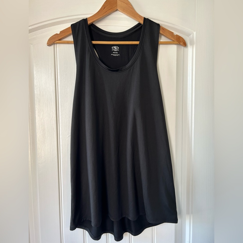 Athletic works size M black razorback workout top
